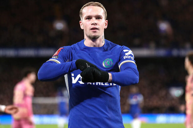 Лі Діксон: Як Мудрик може нейтралізувати 'десятку' на фланзі?